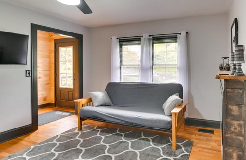 Mullens House | Mullens Home - Close to Hatfield-McCoy Trailhead!