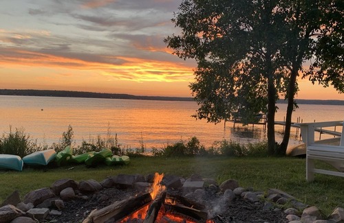 Parrott Point House | Mullett Lake Home - Family Friendly Up North Lake House!