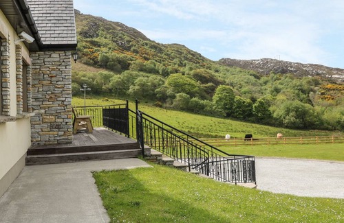Burnfoot House | MULROY VIEW, pet friendly, with a garden in Kerrykeel, County Donegal