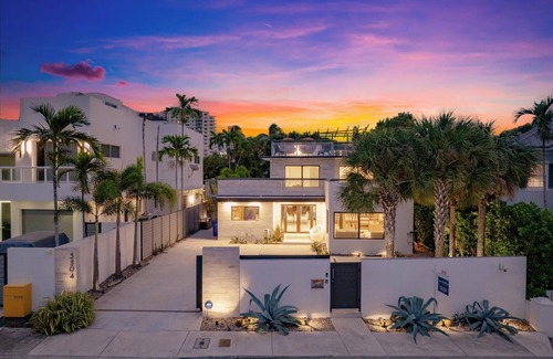 Barrier Island House | Multi-Level Beach Estate With Heated Pool!
