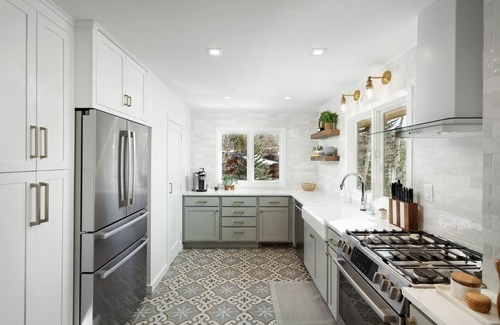 Snowmass Village House | Multi-Level Snowmass Retreat. Private Hot Tub & Sauna, Balcony with Stunning View! Driveway Parking