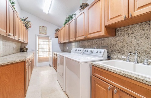 Palm Harbor House | Multi Million Dollar Mansion on Lake Tarpon