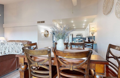 Point Venture House | Multiple level townhouse with patio, great views, playground & Wifi