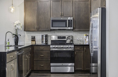Midtown House | Multiple Luxury Townhomes in Boutique Property