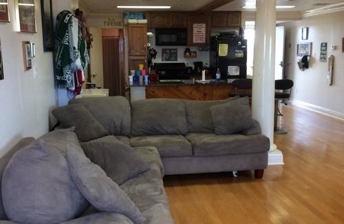 Slidell House | Multipurpose vacation home