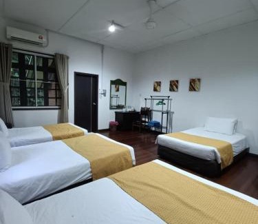 Mulu Hotel | Mulu National Park