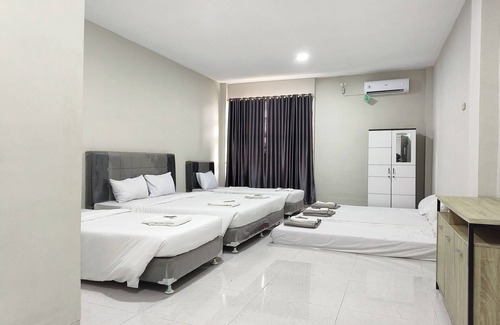 Metro Hotel | Mulyojaten Hotel & Resto