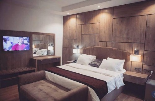 Jimeta Hotel | Muna Hotels