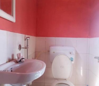 Rishop House | Munal Homestay - Megher Kole