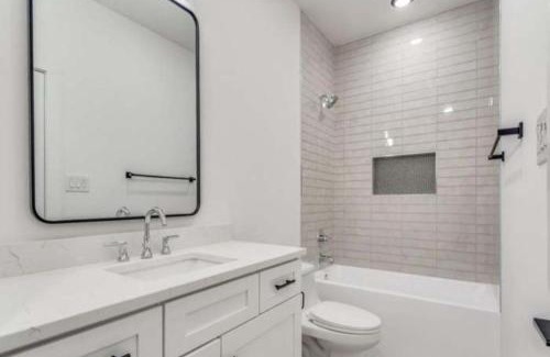 West Dallas Villa | Muncie U Too at Trinity Grove