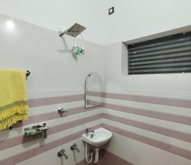 Munroe Island House | Mundro Arcadia- Petharayil Homestay