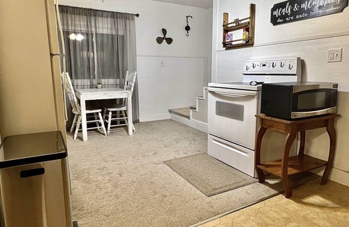 Munising House | Munising Lakeview Getaway