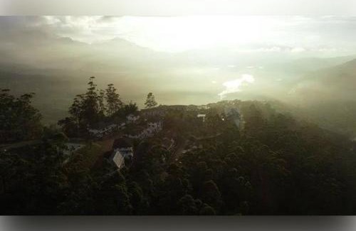 Nullatanni Bed & Breakfast | Munnar Premium Villas
