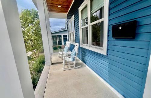 Country Club Estates House | Munson street 303