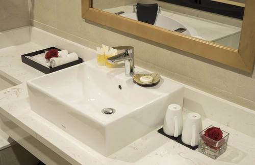 Vientiane Hotel | Muong Thanh Luxury Vientiane