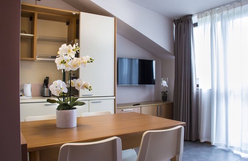 Ponte San Pietro Apartment | Mura Venete