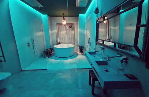 Almeria Centro Hotel | Murallas de Jayran Hotel Boutique