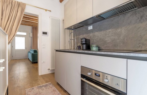 Longa Apartment | MURANO Place | MISTRO House rental