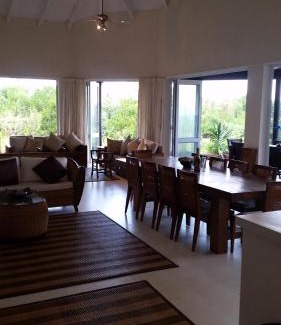 Muri Resort | Muri Beach Resort
