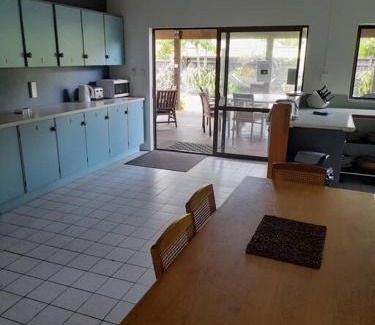 Muri House | Muri Lagoon Lodge