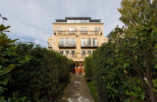 Ellemford Apartment | Murrayfield Water of Leith w/ Free Secure Parking