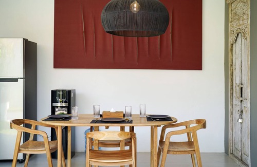 Batu Bolong Villa | Muscle beach villa in centre super trendy Canggu