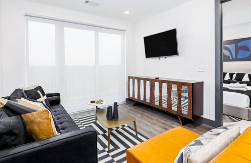 Rolling Mill Hill Condo | Muse | Contemporary 5th-floor condo with fast WiFi, gym & great location