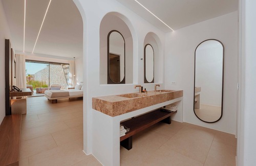 Plintri Hotel | Muse of Mykonos