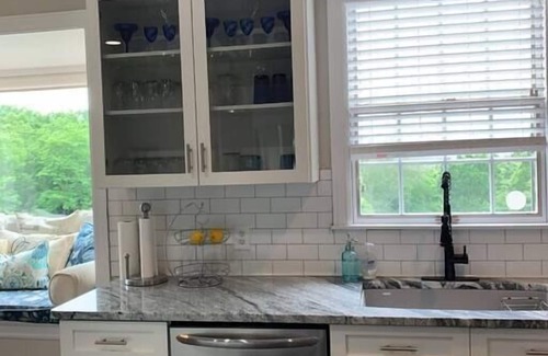 Franklin House | Music City Luxury sleeps 12+ pool, hot tub, tennis