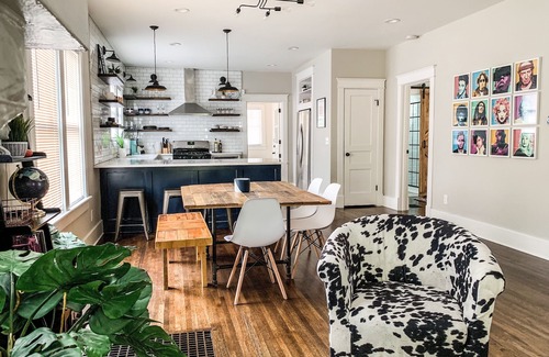 Greenwood House | Music City Manor - Hip East Nashville house walking distance to top eats.
