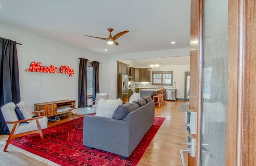 Shelby Hills House | Music City Marvel - Mins To Broadway