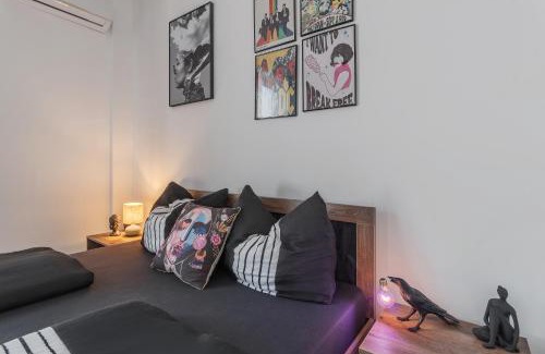 Cordau Apartment | Music Hall Apartment