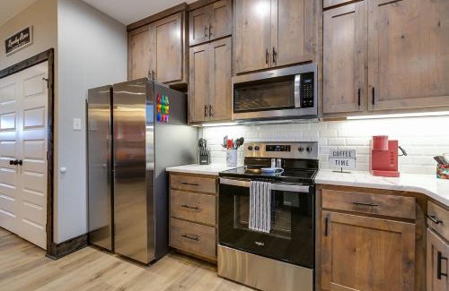 San Angelo House | Music Hall Brand New 2BR 2 and a half BA