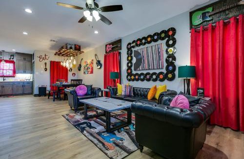 San Angelo House | Music Hall Brand New 2BR 2 and a half BA
