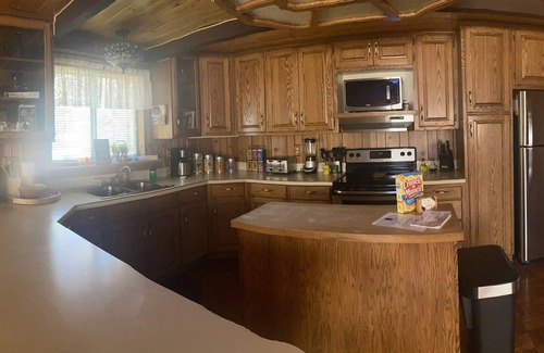Meadow View Heights Cabin | Music on the Mountain 2 night stay minimum