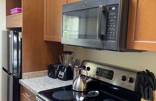 North Haven House | Musical Themed Remodeled 2-bed 1-bath Apartment