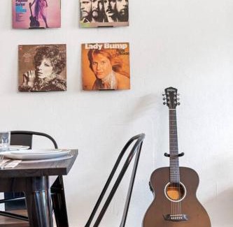 Sailboat Bend House | Musicians Lounge - 2 BR with parking asssigned