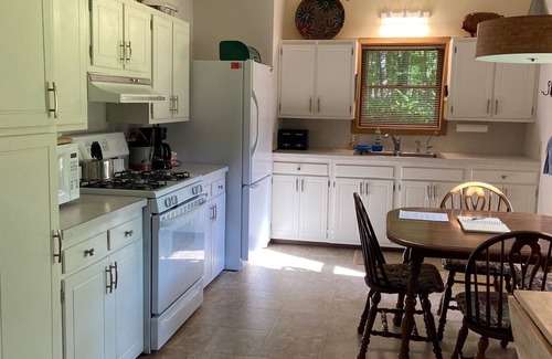 Newaygo Cottage | Muskegon River Front Cabin