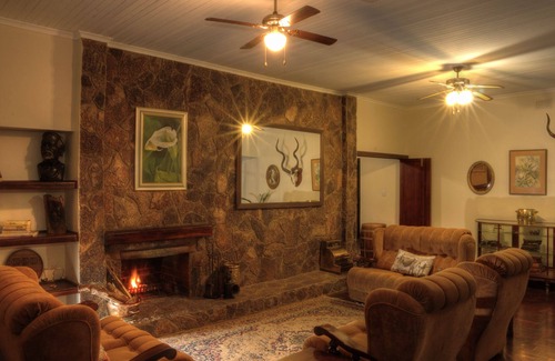 Bulawayo Bed & Breakfast | Musketeers Lodge