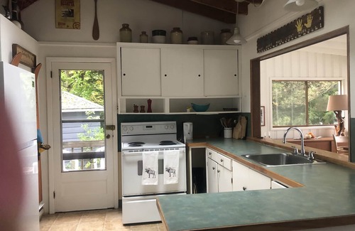 Torrance Cottage | Muskoka 4 bdrm Cottage near Bala, Lake Muskoka