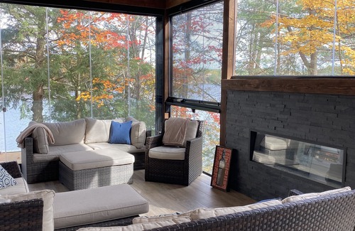Gravenhurst Cottage | Muskoka Charm-Beautiful four bedroom cottage