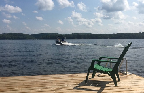 Lake of Bays Cottage | Muskoka, Cozy 3 Bedroom/2 Bathroom Cottage located on the coveted Lake of Bay