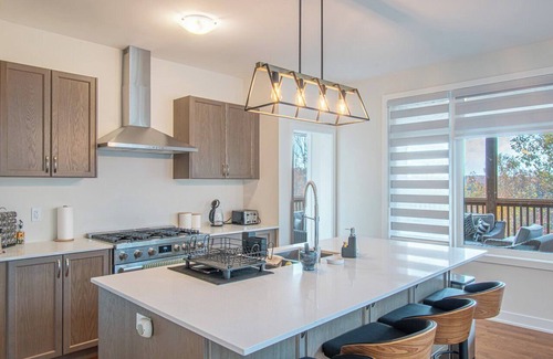 Dwight Cottage | Muskoka Hills - Four Bedroom Cottage, Sleeps 8