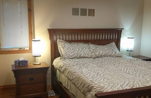 Gravenhurst House | Muskoka Lake and Marina View Room