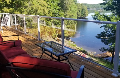 Lake of Bays Cottage | Muskoka Maple Cottage, 4 Bedrooms, 2 baths, beautiful view, located on quiet bay