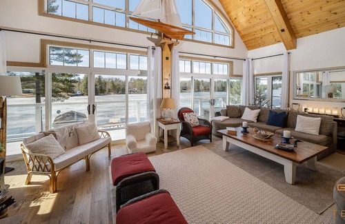 Seguin Cottage | Muskoka Memories , perfect for large family , tons of outdoor toys !