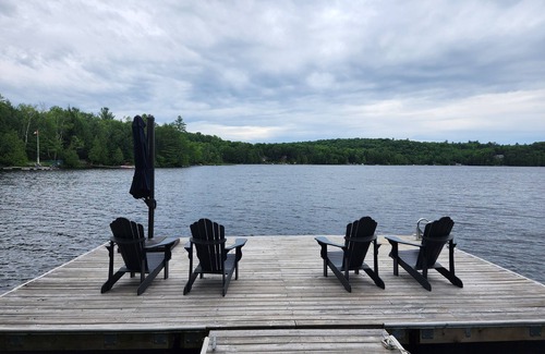 Lake of Bays Cottage | Muskoka Retreat, Waterfront, 2 Decks + Dock, Master Loft, Swim/Boat/Fish, WIFI