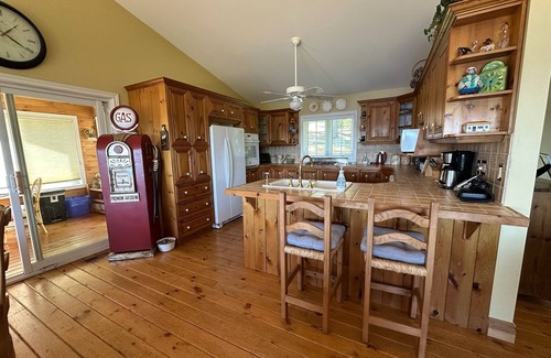 Gravenhurst Cottage | Muskoka's Little Bit Of Heaven - Lake Muskoka, Lawland Heights, Gravenhurst