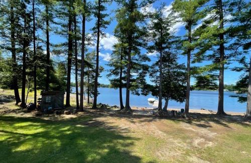 Bala House | Muskoka Sandy Beach Cottage