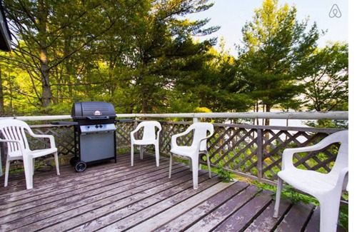 Severn Cottage | Muskoka - The Hummingbird Tea Lake